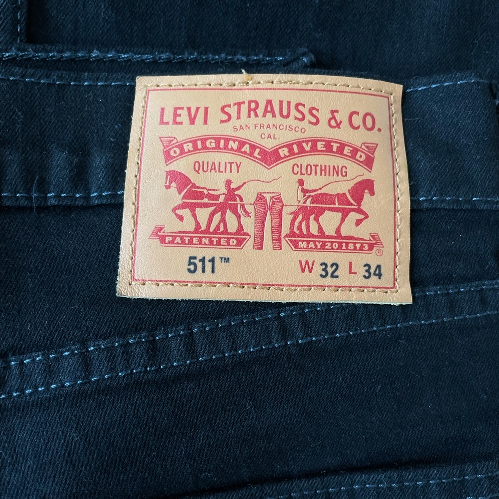 NEW Levi’s Black 511 32x34 Slim Fit